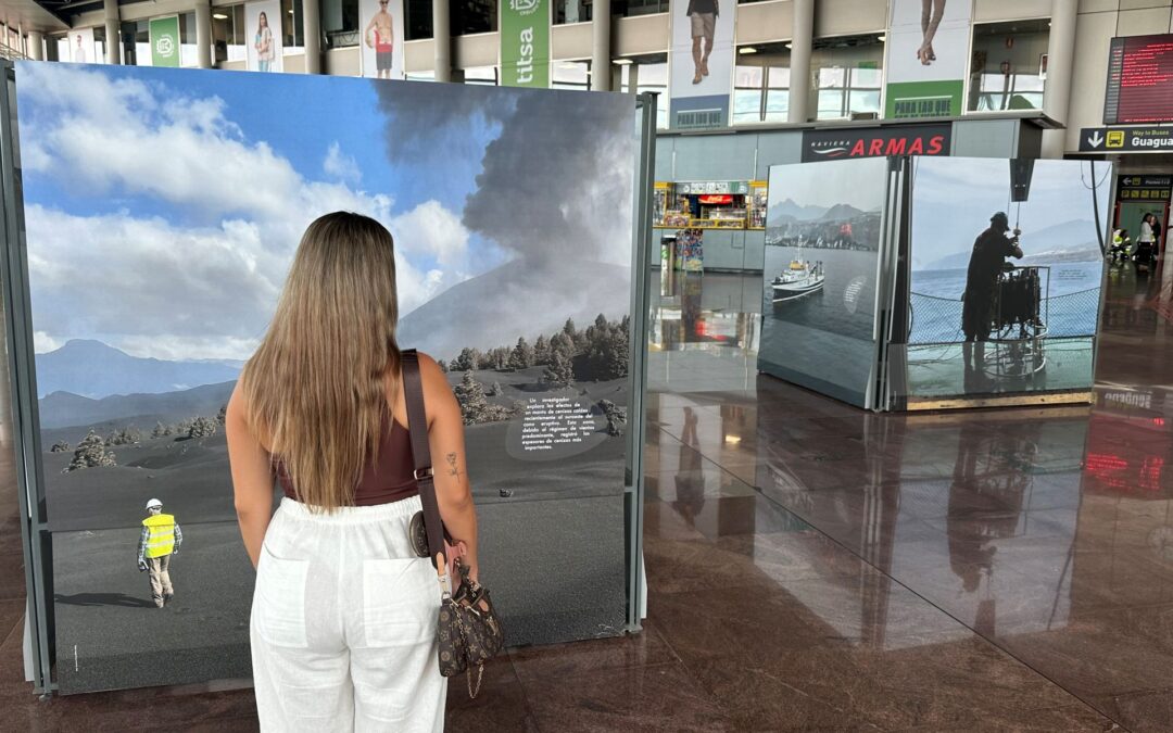 El Intercambiador de Santa Cruz acoge una exposición de imágenes de ‘Ceniza y lava’